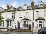2 bedroom ground flat for sale