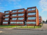 2 bedroom ground flat for sale