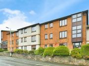 2 bedroom ground flat for sale