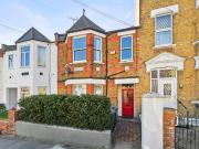 2 bedroom ground flat for sale