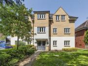 2 bedroom ground flat for sale