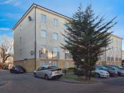 2 bedroom ground flat for sale