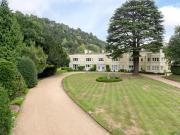 2 bedroom ground flat for sale