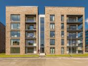 2 bedroom ground flat for sale