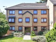 2 bedroom ground flat for sale