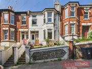 2 bedroom ground flat for sale