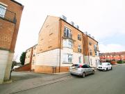 2 bedroom ground flat for sale