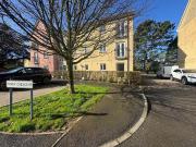 2 bedroom ground flat for sale