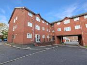 2 bedroom ground flat for sale