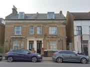 2 bedroom ground flat for sale