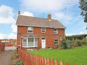 2 bedroom ground flat to rent