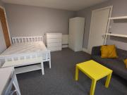 2 bedroom ground flat to rent