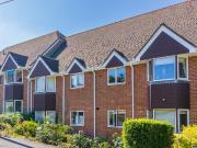 2 bedroom ground flat to rent