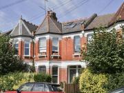 2 Bedroom Ground Floor Edwardian Maisonette