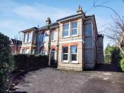 2 bedroom ground floor flat for rent in Charmouth Grove,...