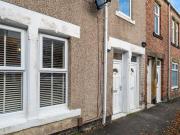 2 Bedroom Ground Floor Flat For Rent In Gateshead, Tyne...