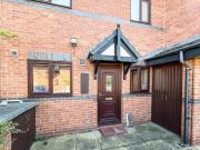 2 Bedroom Ground Floor Flat For Rent In Gateshead, Tyne...