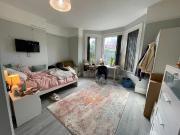 2 bedroom ground floor flat for rent in Gowan Terrace,...