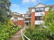 2 bedroom ground floor flat for rent in Linden Park Road...