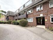 2 bedroom ground floor flat for rent in Magnolia House,...