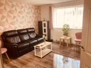 2 bedroom ground floor flat for rent in Slepe Crescent,...