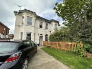2 bedroom ground floor flat for rent in Stewart Road,...
