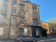 2 bedroom ground floor flat for rent in West Graham...