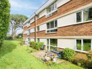2 Bedroom Ground Floor Flat For Sale In 10 Oak Hill Drive