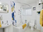 2 bedroom ground floor flat for sale in Carew Road,...