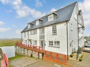 2 Bedroom Ground Floor Flat For Sale In Conyer,...