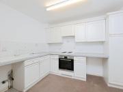 2 bedroom ground floor flat for sale in Estcourt Road,...
