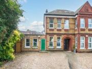 2 Bedroom Ground Floor Flat For Sale In Forest Hill, London