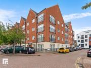 2 bedroom ground floor flat for sale in Harrowby Street,...