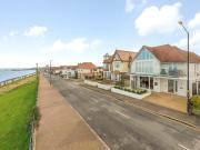 2 bedroom ground floor flat for sale in Western...