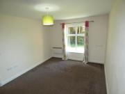 2 bedroom ground floor flat to rent