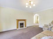 2 bedroom ground floor flat to rent