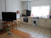 2 bedroom ground floor flat to rent