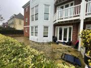 2 bedroom ground floor flat to rent