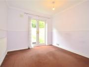2 bedroom ground floor maisonette for rent in Stratfield...