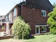 2 bedroom ground floor maisonette for rent in Top House...