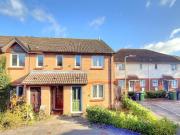 2 bedroom ground maisonette for sale