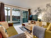 2 bedroom ground maisonette for sale