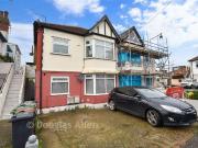 2 bedroom ground maisonette for sale