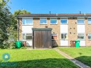 2 Bedroom Ground Maisonette House to Rent