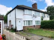 2 bedroom ground maisonette to rent