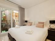 2 bedroom holiday penthouse with sea and lake views,...
