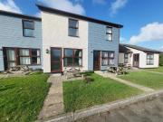 2 Bedroom House 2 Bedroom House