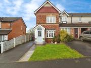 2 Bedroom House Bolton Bolton 99951939