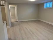 2 Bedroom House Burlington ON 102701433