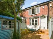 2 Bedroom House For Rent In Brighton